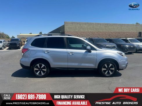 Used 2017 Subaru Forester 2.5i Limited AWD/4WD image 5