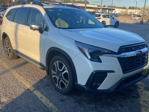 Used 2023 Subaru Ascent Limited w/ Technology Package image 2
