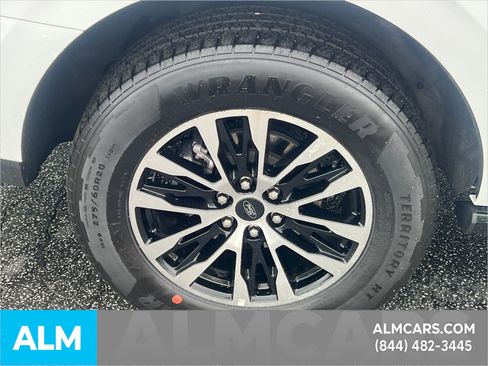 Certified 2025 Ford Expedition Platinum AWD/4WD image 21