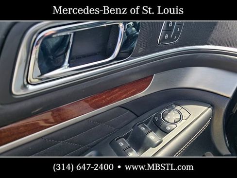 Used 2019 Ford Explorer Platinum AWD/4WD image 23