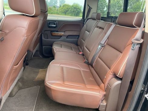 Used 2018 Chevrolet Silverado 2500 High Country AWD/4WD image 19