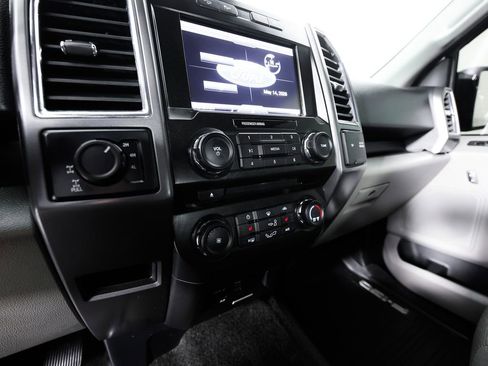 Used 2015 Ford F150 XLT w/ Equipment Group 302A Luxury AWD/4WD image 24