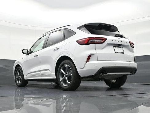 Used 2023 Ford Escape ST-Line w/ Tech Pack #1 FWD image 25