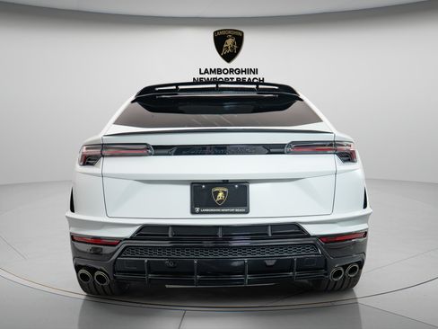 Used 2024 Lamborghini Urus S AWD/4WD image 5