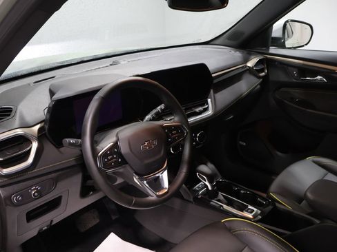Used 2025 Chevrolet TrailBlazer ACTIV w/ Convenience Package image 15