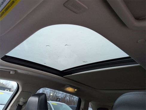 Used 2023 Lincoln Nautilus Reserve image 14