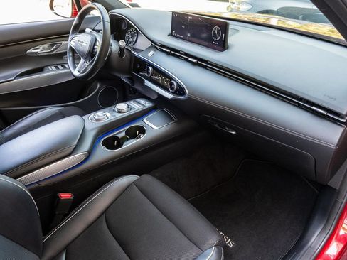Used 2022 Genesis GV70 3.5T Sport AWD/4WD image 29
