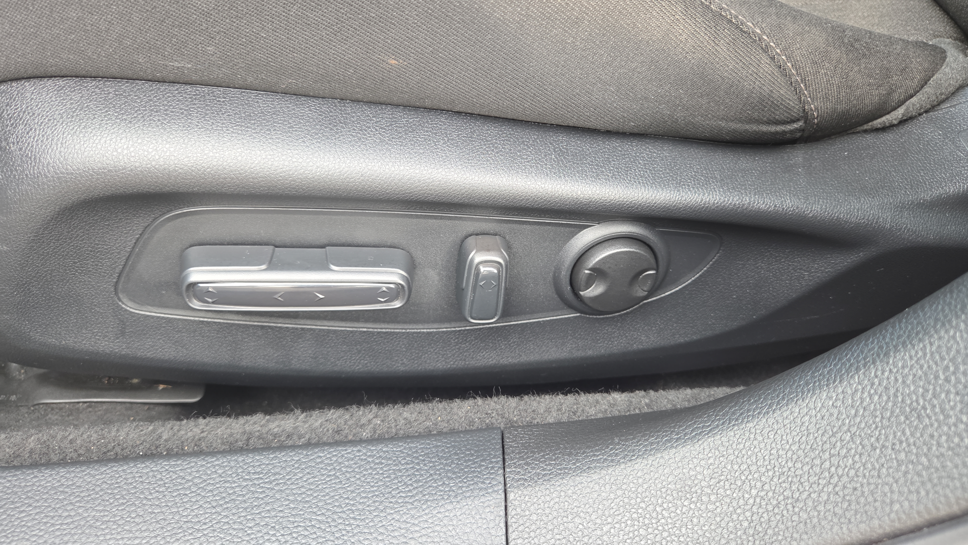 Used 2025 Honda Accord Sport image 10