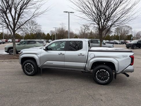 Used 2024 Toyota Tacoma TRD Sport image 8