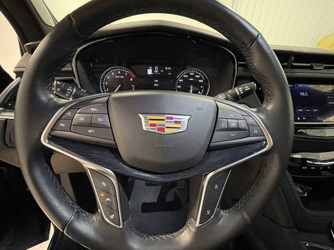Used 2024 Cadillac XT5 Premium Luxury w/ LPO, Floor Liner Package AWD/4WD image 37