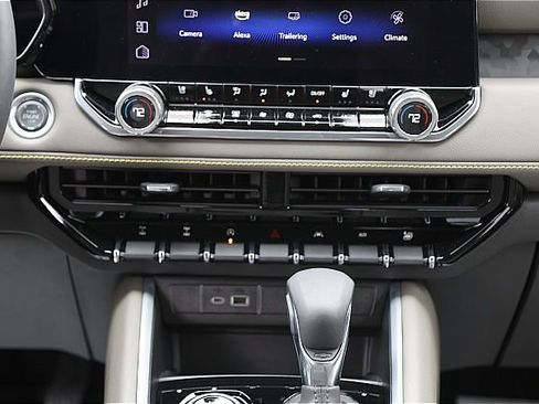 New 2024 Chevrolet Colorado ZR2 w/ ZR2 Bison Edition AWD/4WD image 13