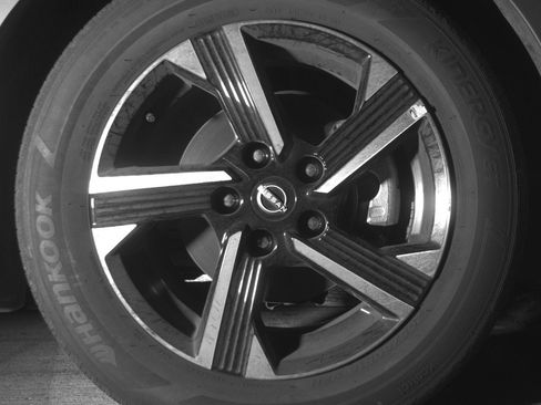 Used 2025 Nissan Sentra SV FWD image 13