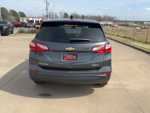 Used 2020 Chevrolet Equinox LS w/ LS Convenience Package image 8