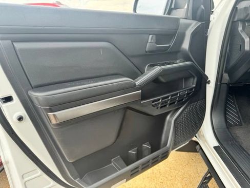 New 2026 Toyota 4Runner SR5 RWD image 18