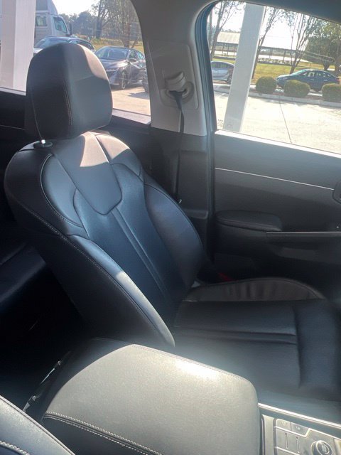 Used 2022 Kia Sorento S FWD image 13