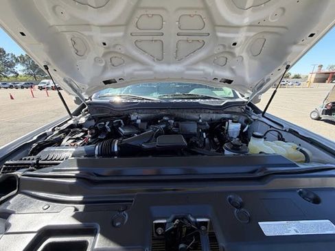 Used 2022 Ford F250 XL w/ Power Equipment Group AWD/4WD image 19