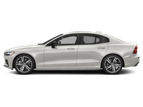 Used 2019 Volvo S60 T5 R-Design FWD image 3