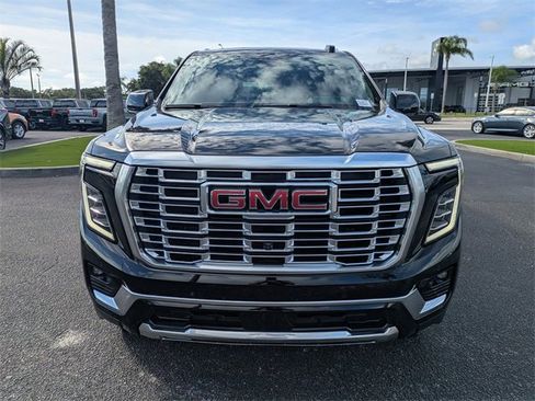 New 2025 GMC Yukon XL Denali w/ Sun & Power Step Package image 9