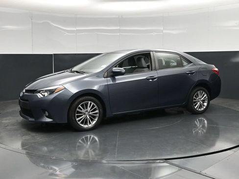 Used 2014 Toyota Corolla LE FWD image 7