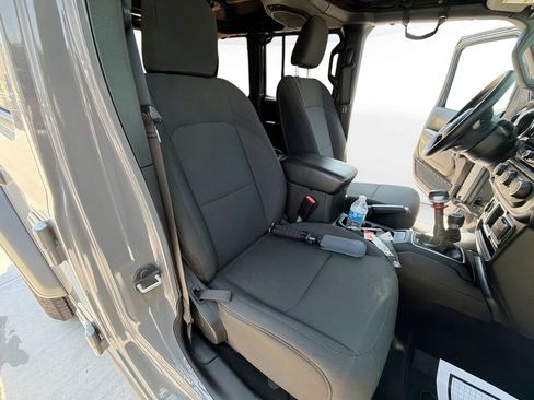 Used 2021 Jeep Wrangler Unlimited Sport AWD/4WD image 28