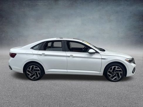 Used 2024 Volkswagen Jetta SEL FWD image 5
