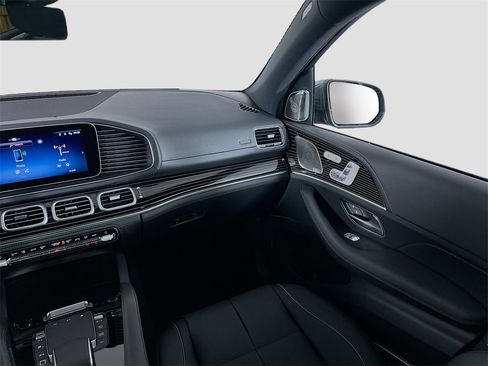 New 2025 Mercedes-Benz GLS 450 4MATIC image 26