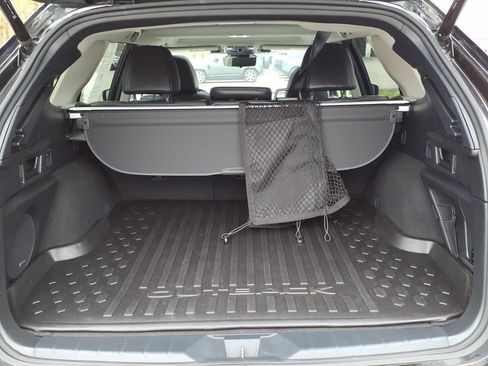 Used 2023 Subaru Outback Touring XT AWD/4WD image 12