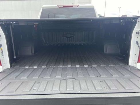 Used 2025 Chevrolet Silverado 1500 LTZ AWD/4WD image 11