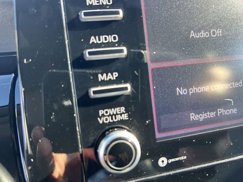 Used 2022 Toyota Camry SE image 24