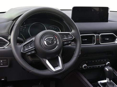 New 2025 MAZDA CX-5 Signature image 12