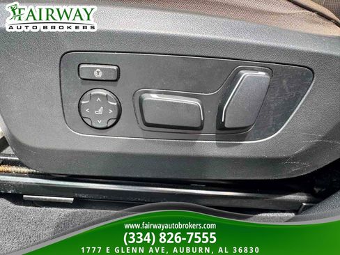 Used 2025 BMW X3 xDrive30i AWD/4WD image 16