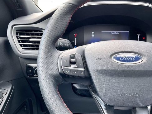 Certified 2025 Ford Escape ST-Line w/ Tech Pack #1 FWD image 18