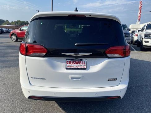 New 2026 Chrysler Voyager LX image 6