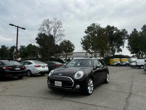 Used 2017 MINI Cooper Clubman image 1