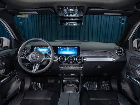 New 2026 Mercedes-Benz GLB 250 image 13