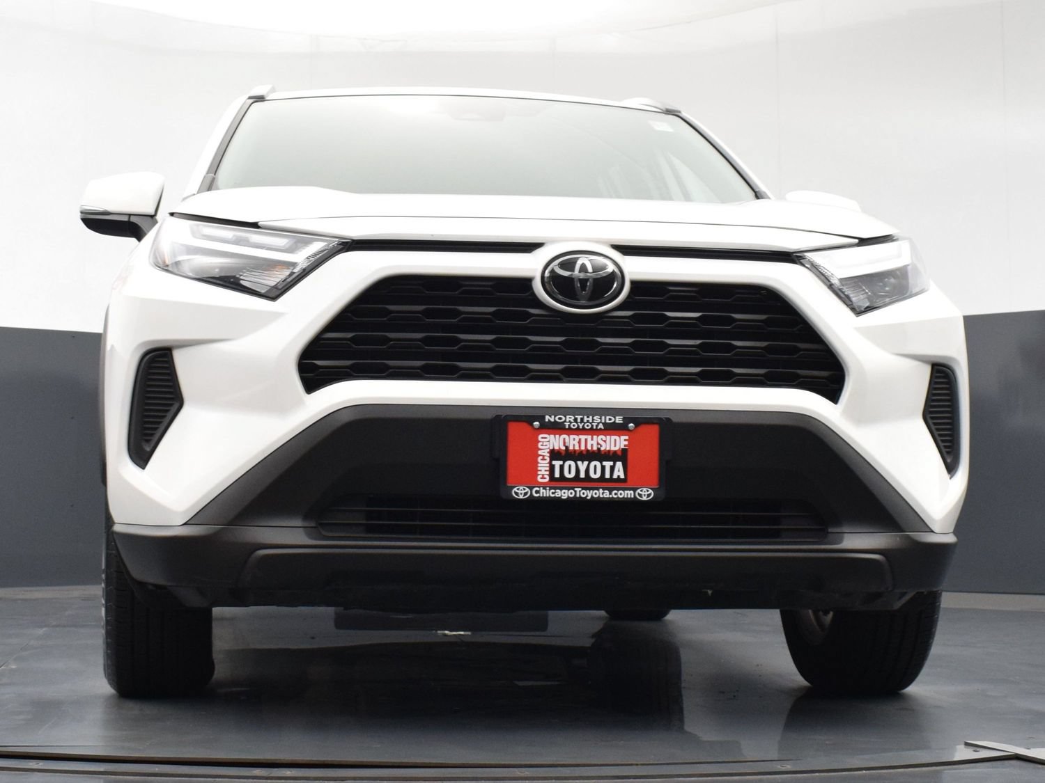 Used 2025 Toyota RAV4 XLE AWD/4WD image 28