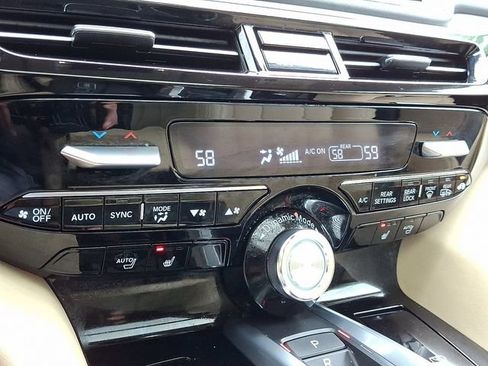 Certified 2025 Acura MDX w/ Technology Package AWD/4WD image 17