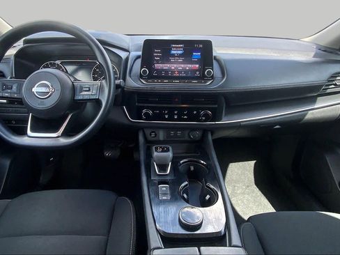 Used 2024 Nissan Rogue S AWD/4WD image 15