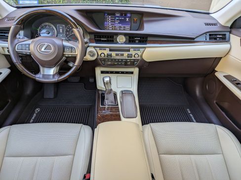 Used 2016 Lexus ES 350 image 11