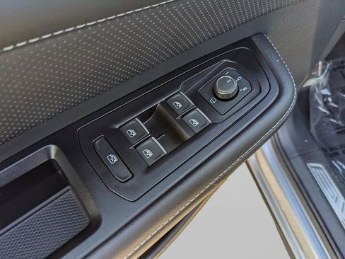 Used 2025 Volkswagen Atlas SEL Premium R-Line image 20