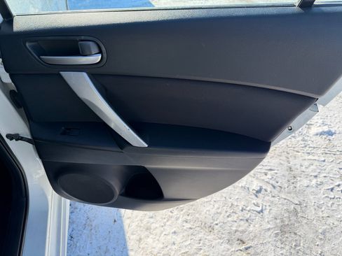 Used 2010 MAZDA MAZDA3 s Sport image 17