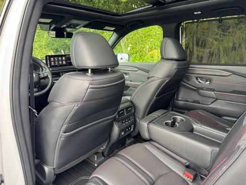 New 2026 Honda Pilot Black Edition image 14