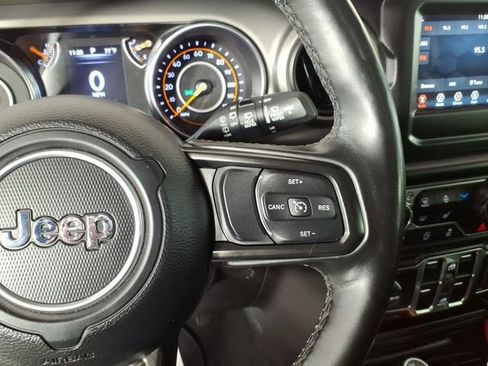 Used 2022 Jeep Wrangler Unlimited Sport AWD/4WD image 17