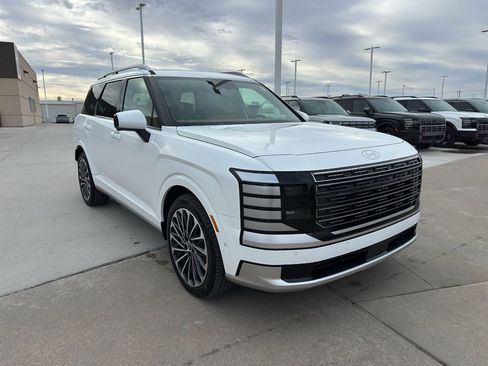 New 2026 Hyundai Palisade Calligraphy image 2