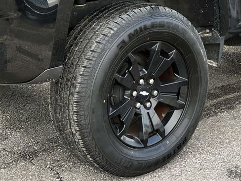 Used 2017 Chevrolet Colorado Z71 image 30