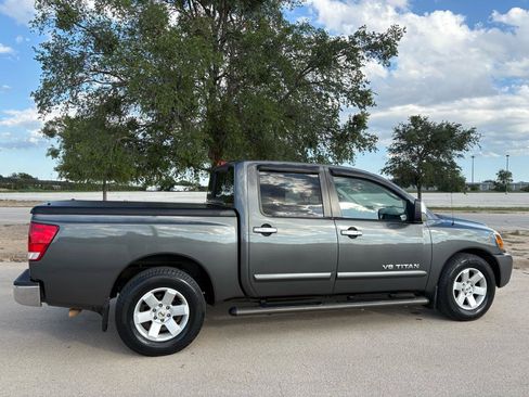 Used 2005 Nissan Titan LE w/ (T01) Tow Pkg RWD image 64