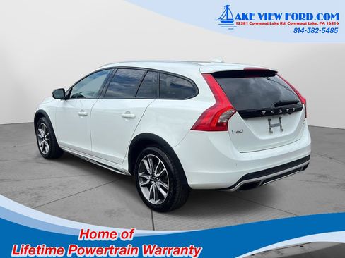 Used 2016 Volvo V60 T5 Cross Country AWD/4WD image 6