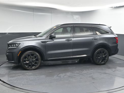 Used 2022 Kia Sorento SX image 5
