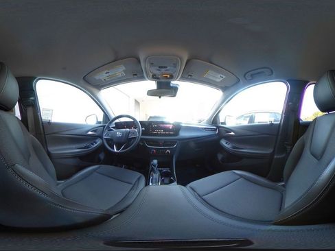 Used 2025 Buick Encore GX Preferred image 40