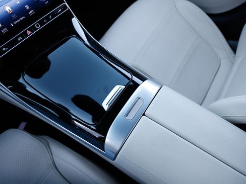 Used 2024 Mercedes-Benz C 300 Sedan image 42